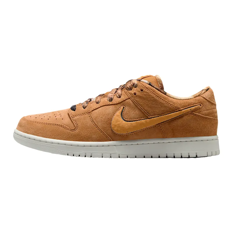 Nike SB Dunk Low Pro